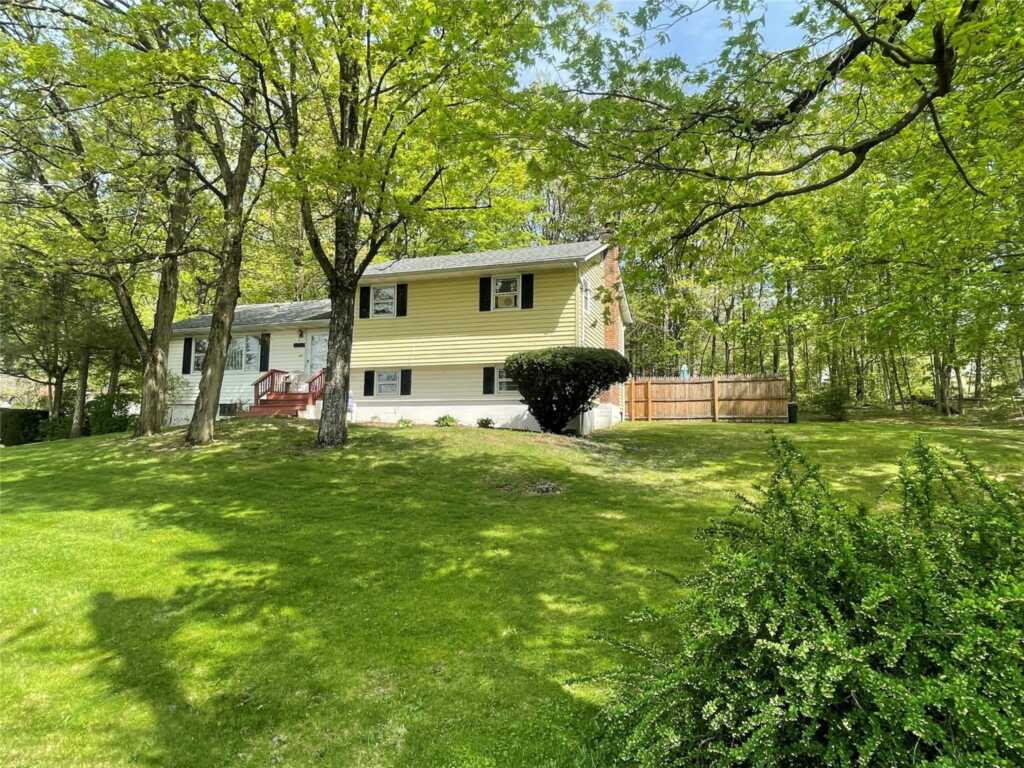 22 Prospect Street, Rhinebeck, NY 12580 - Photo 5 of 8