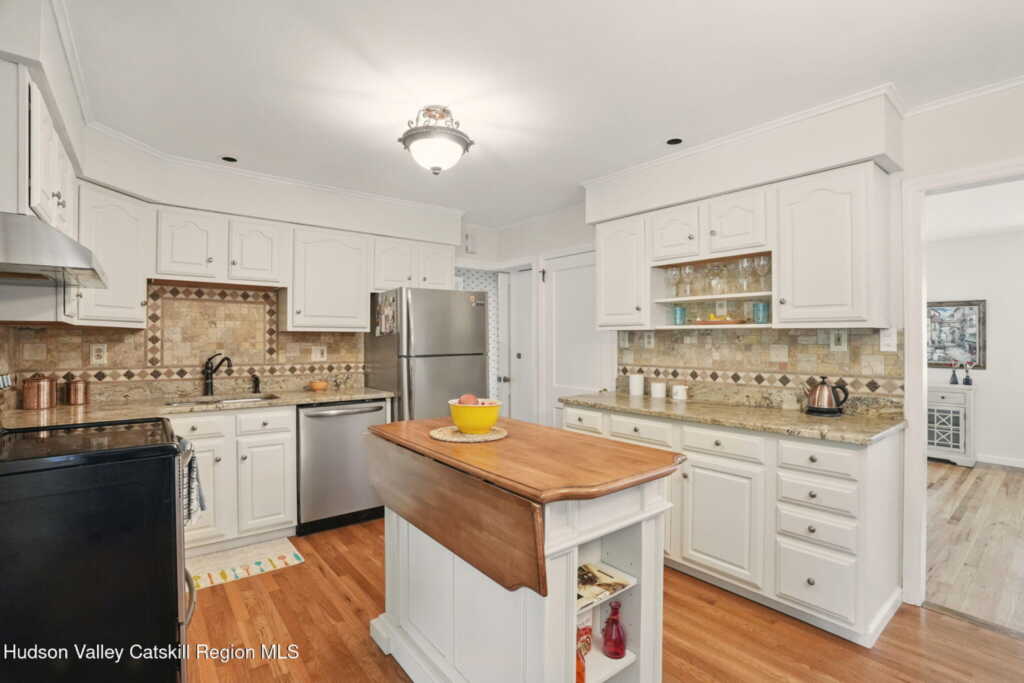 26 Zandhoek, Hurley, NY 12443 - Photo 9 of 15
