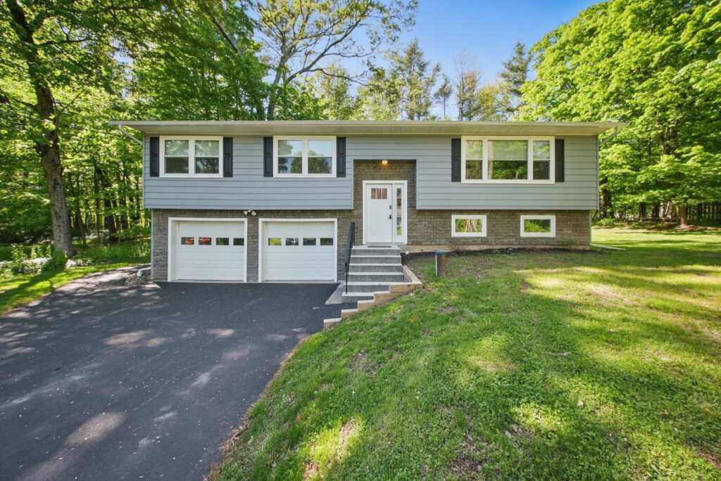 30 Doe Road, Saugerties, NY 12477