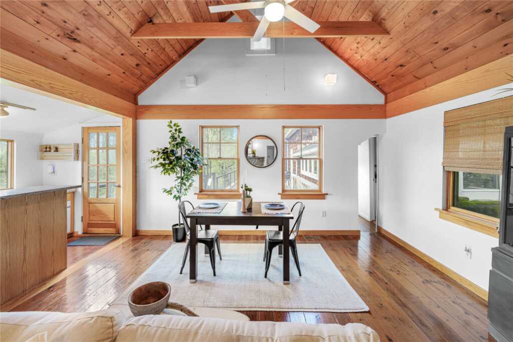 689 Albany Post Road, New Paltz, NY 12561 - Photo 12 of 43