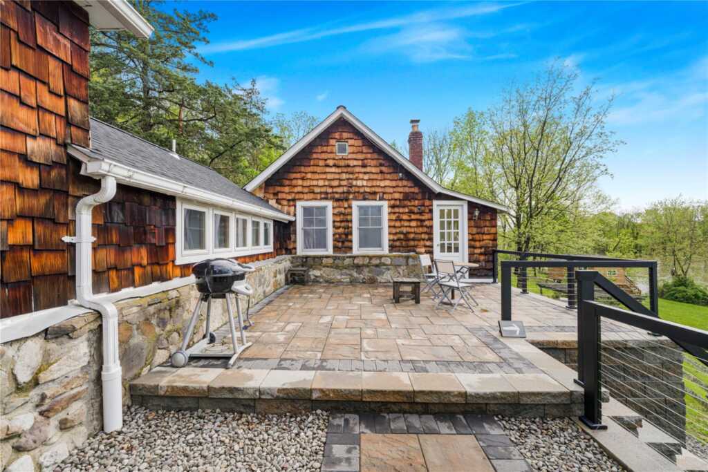 689 Albany Post Road, New Paltz, NY 12561 - Photo 20 of 43