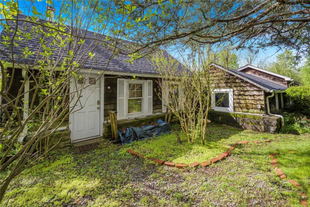 689 Albany Post Road, New Paltz, NY 12561 - Photo 27 of 43