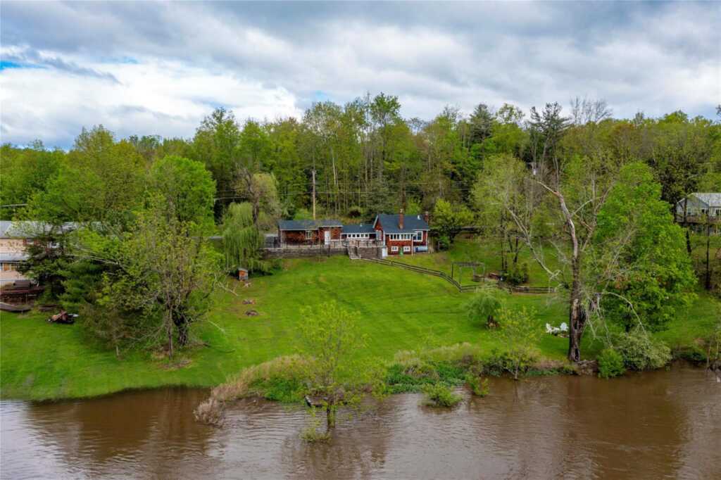 689 Albany Post Road, New Paltz, NY 12561 - Photo 32 of 43