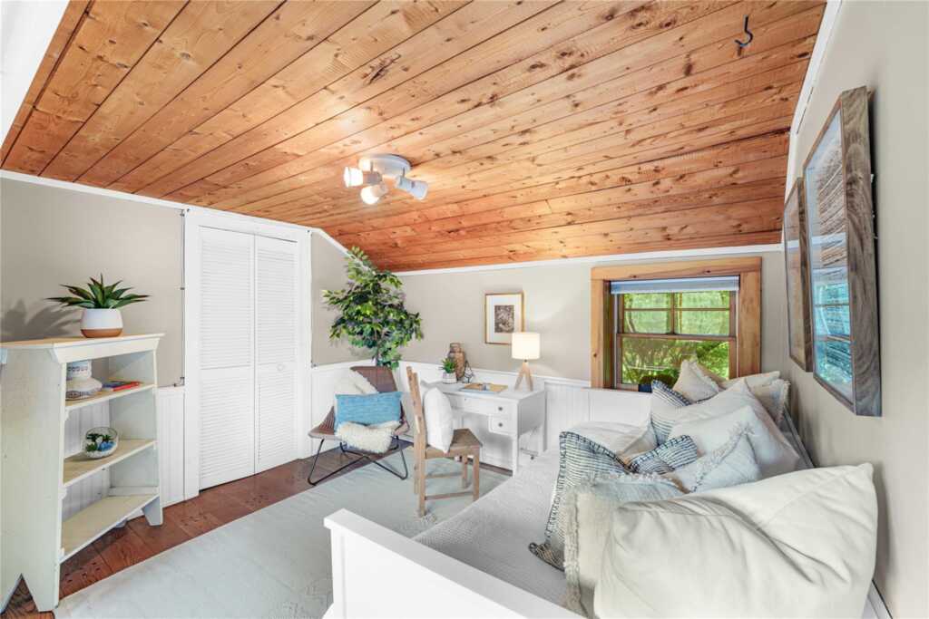 689 Albany Post Road, New Paltz, NY 12561 - Photo 6 of 43