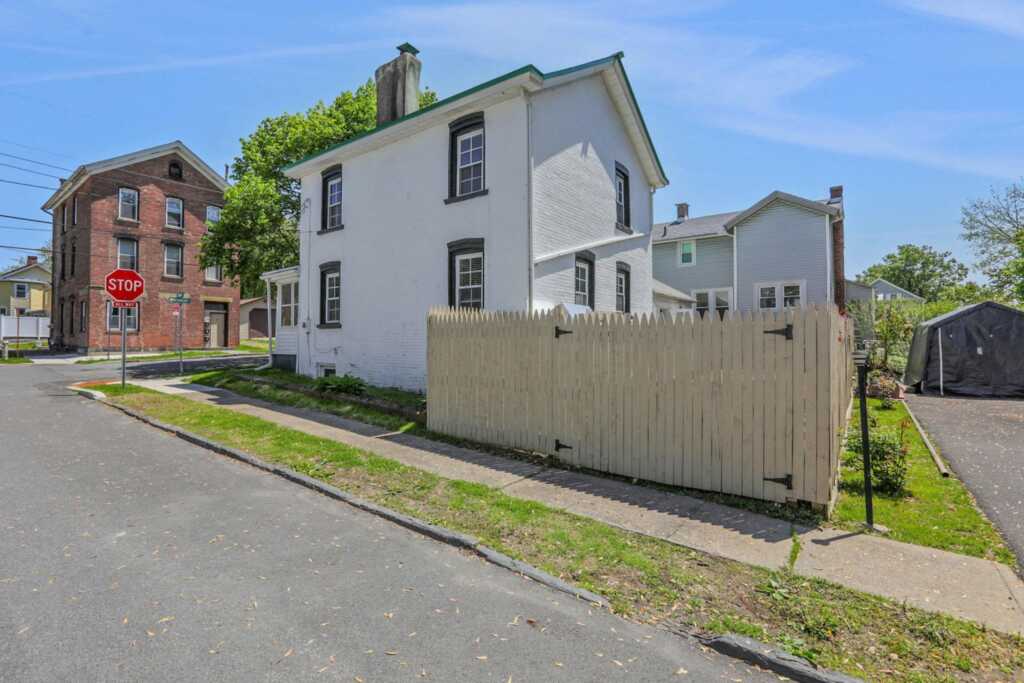 43 Ponckhockie Street, Kingston, NY 12401 - Photo 20 of 26