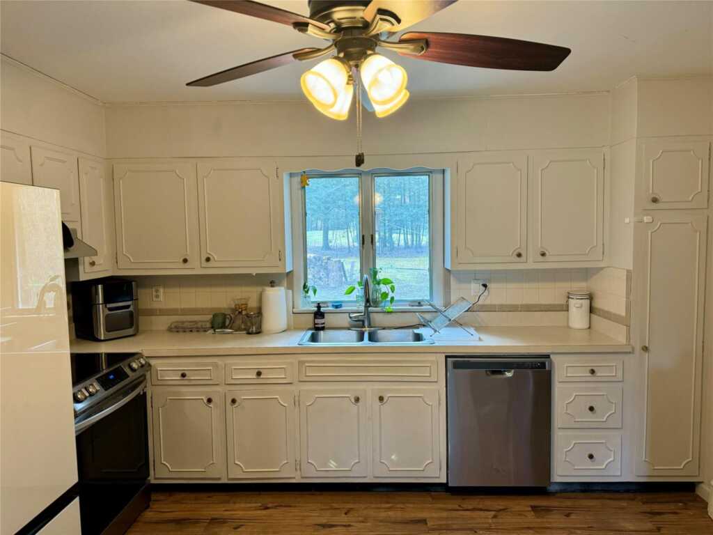 41 Whitney Drive, Woodstock, NY 12498 - Photo 6 of 27
