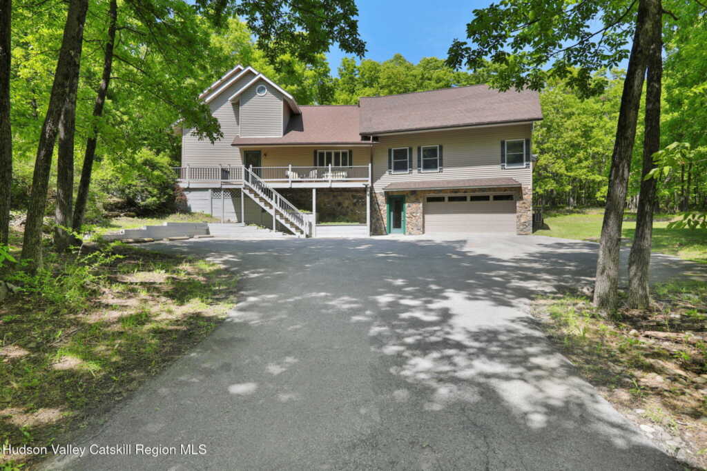 239 Salisbury Turnpike, Rhinebeck, NY 12572