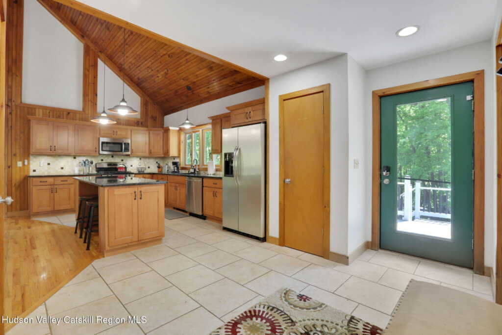 239 Salisbury Turnpike, Rhinebeck, NY 12572 - Photo 15 of 50