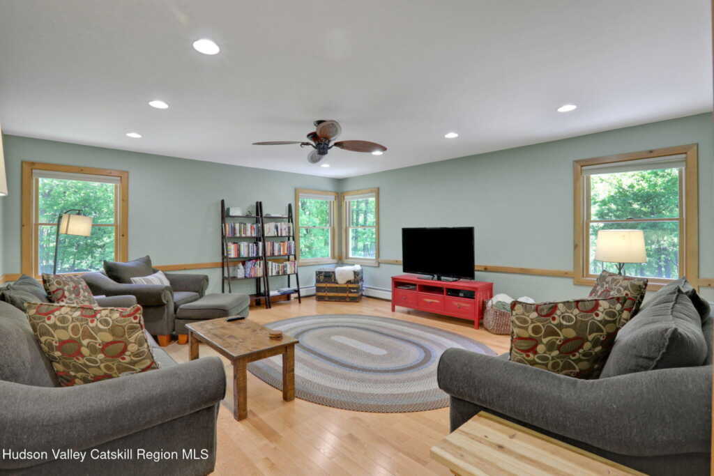 239 Salisbury Turnpike, Rhinebeck, NY 12572 - Photo 23 of 50