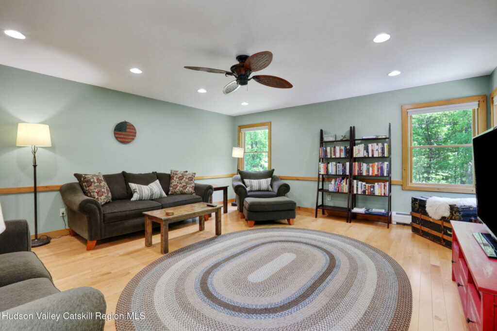 239 Salisbury Turnpike, Rhinebeck, NY 12572 - Photo 24 of 50