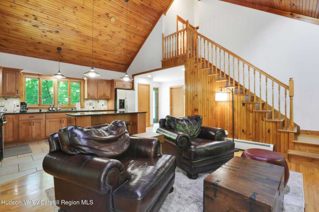 239 Salisbury Turnpike, Rhinebeck, NY 12572 - Photo 7 of 50