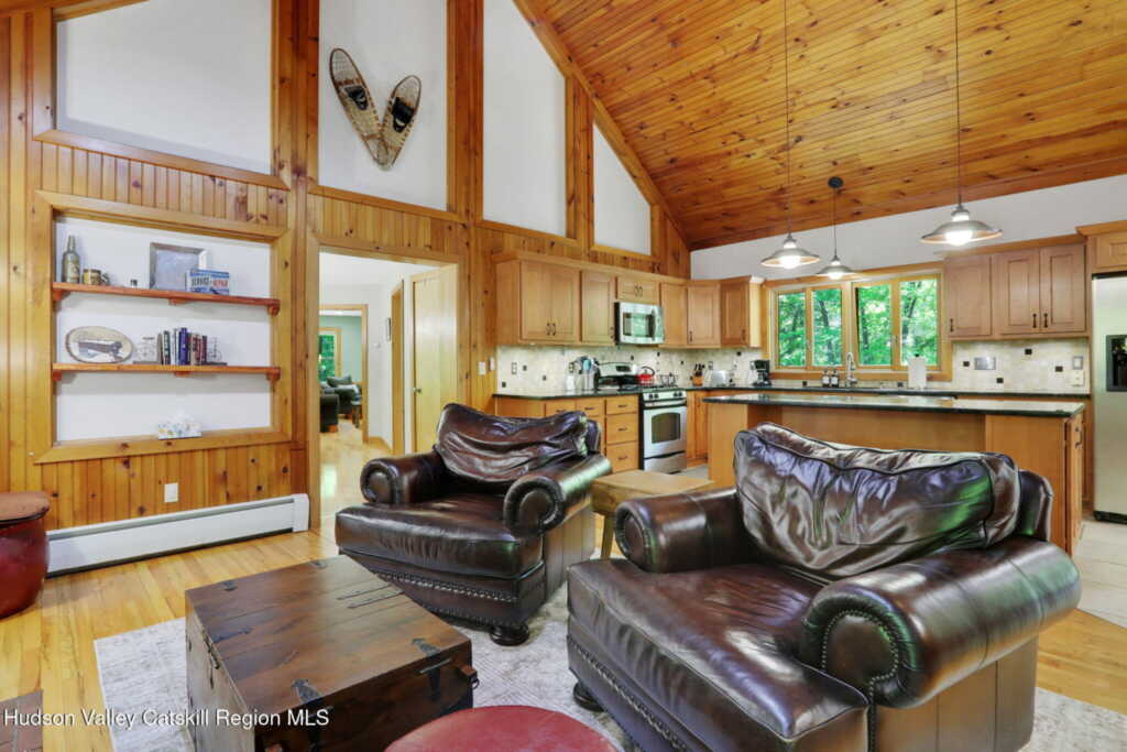 239 Salisbury Turnpike, Rhinebeck, NY 12572 - Photo 8 of 50