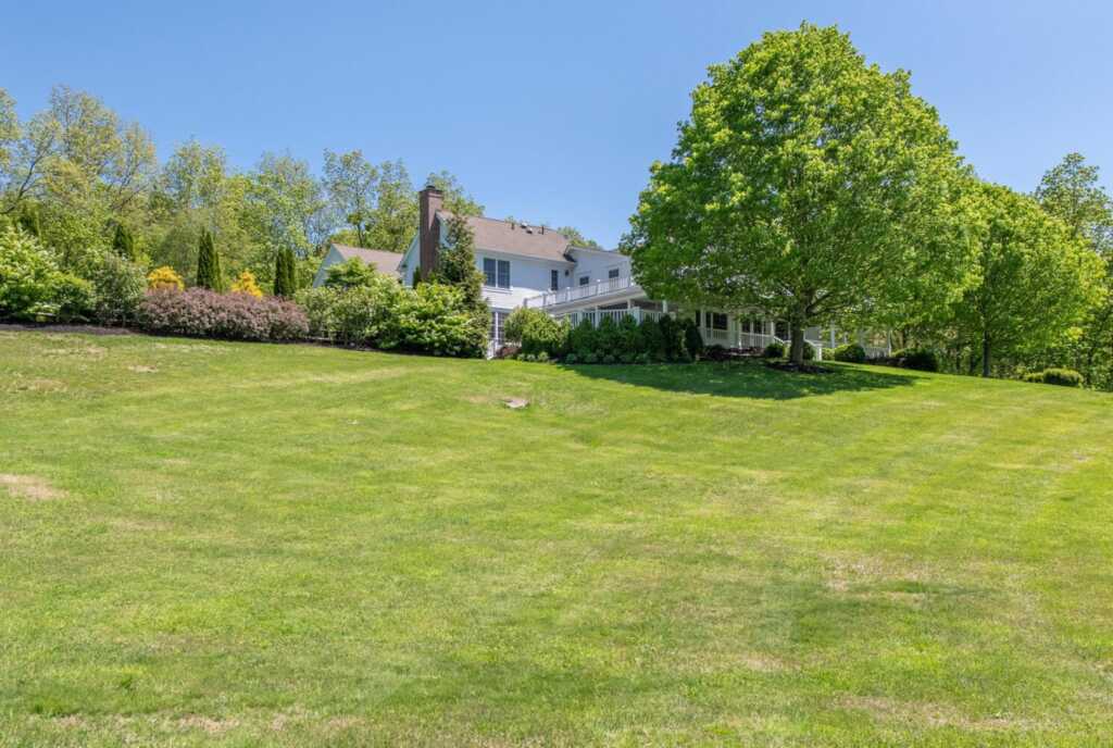 33 Pells Road, Rhinebeck, NY 12572 - Photo 2 of 46