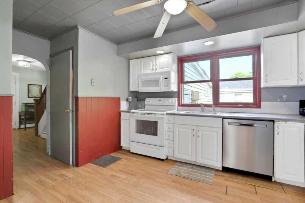 100 Harwich Street, Kingston, NY 12401 - Photo 7 of 21