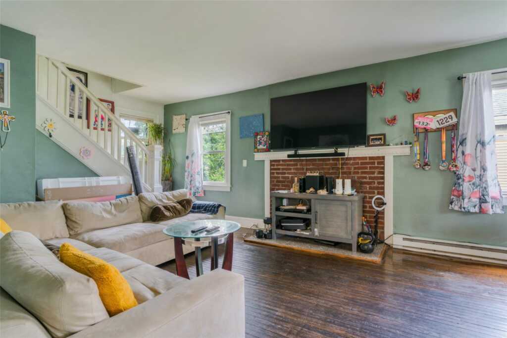24 Park Street, Kingston, NY 12401 - Photo 4 of 13
