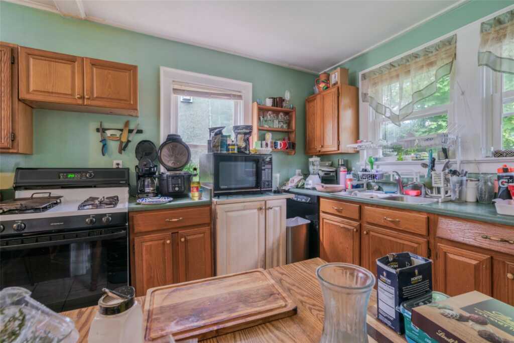 24 Park Street, Kingston, NY 12401 - Photo 6 of 13