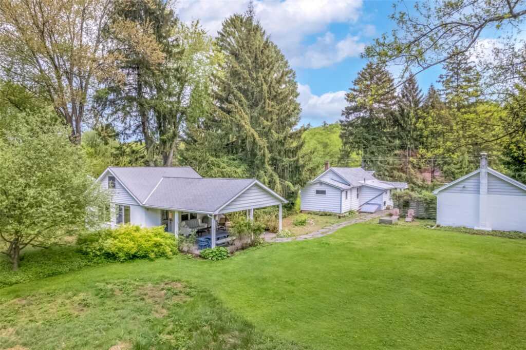 158 Esopus Creek Rd, Saugerties, NY 12477