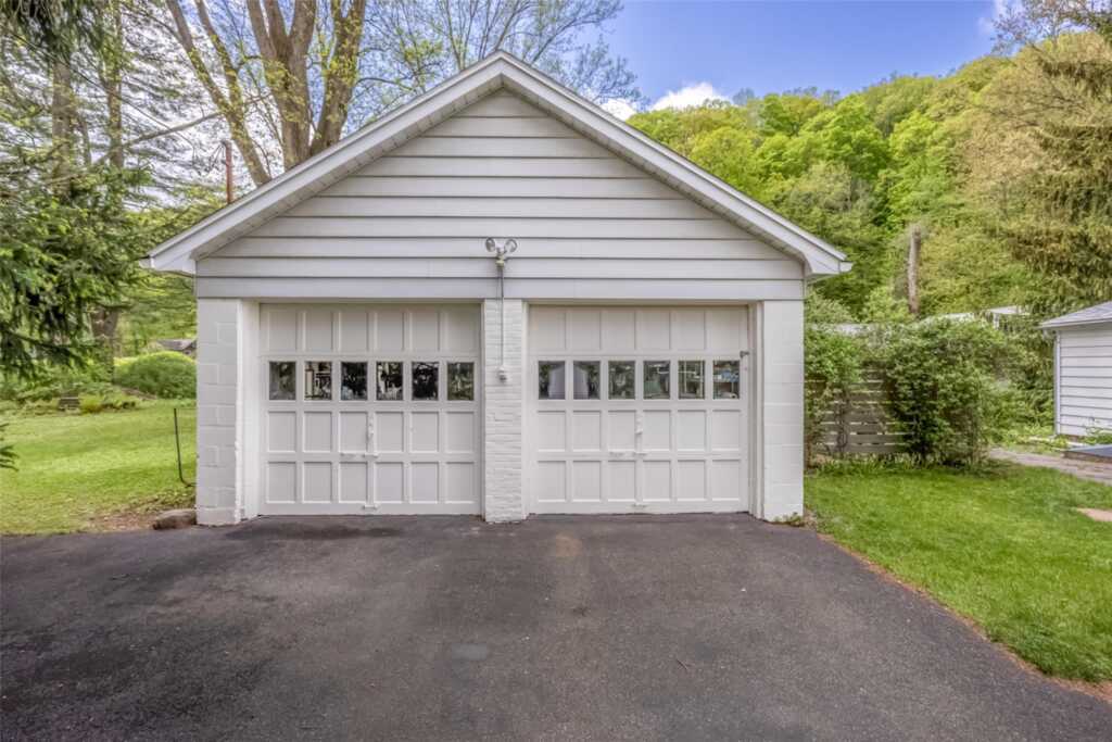 158 Esopus Creek Rd, Saugerties, NY 12477 - Photo 21 of 32