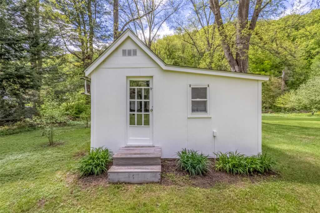 158 Esopus Creek Rd, Saugerties, NY 12477 - Photo 31 of 32