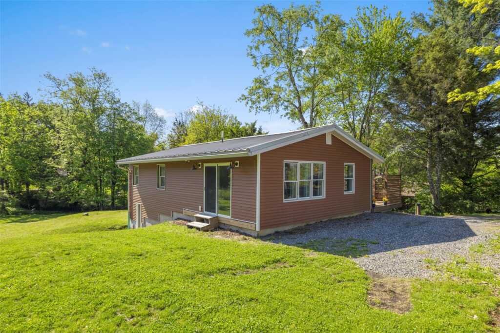 2 Mountain View Place, New Paltz, NY 12561 - Photo 10 of 22