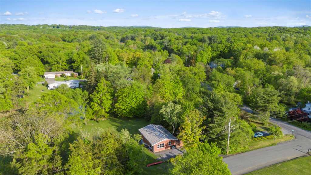 2 Mountain View Place, New Paltz, NY 12561 - Photo 4 of 22