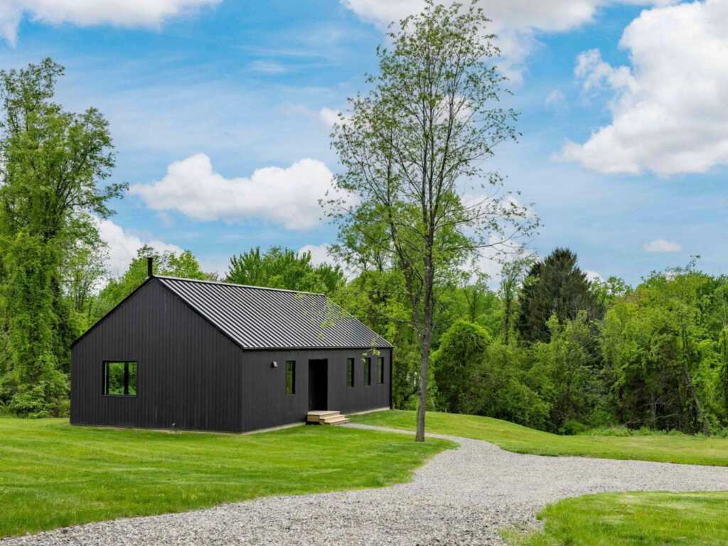 250 Wurtemburg Road, Rhinebeck, NY 12572 - Photo 3 of 34