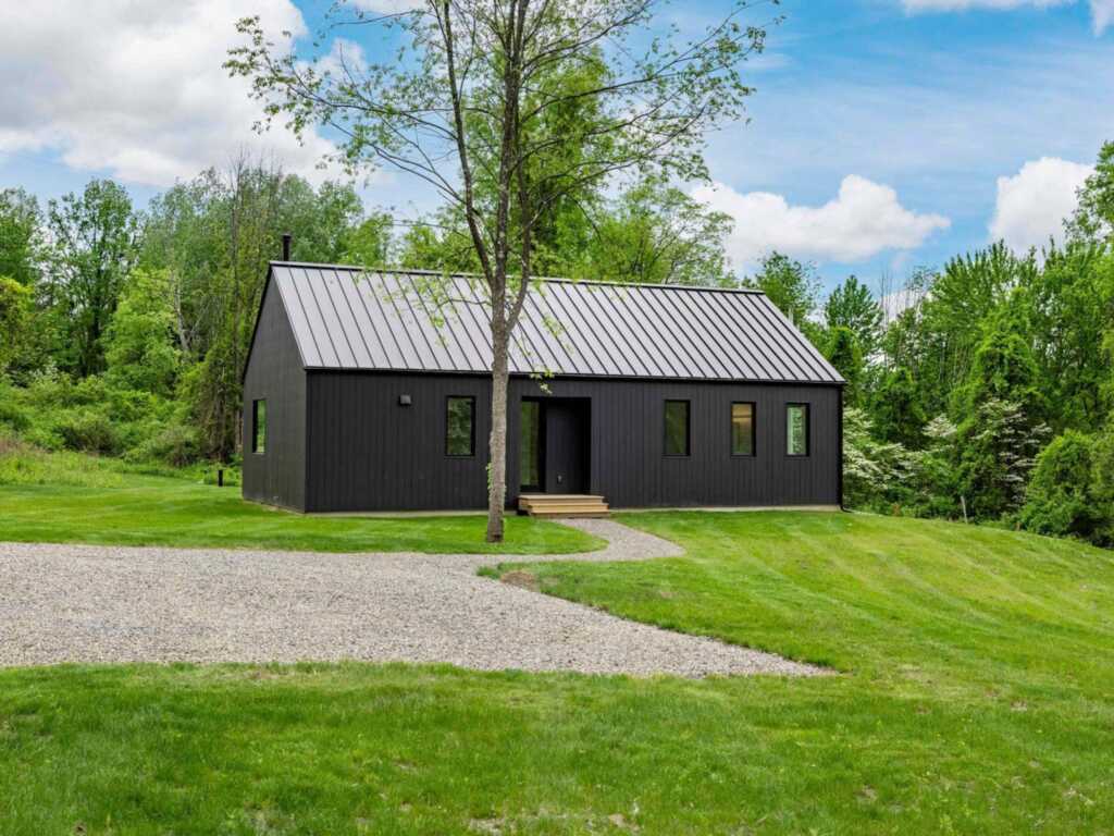 250 Wurtemburg Road, Rhinebeck, NY 12572 - Photo 4 of 34