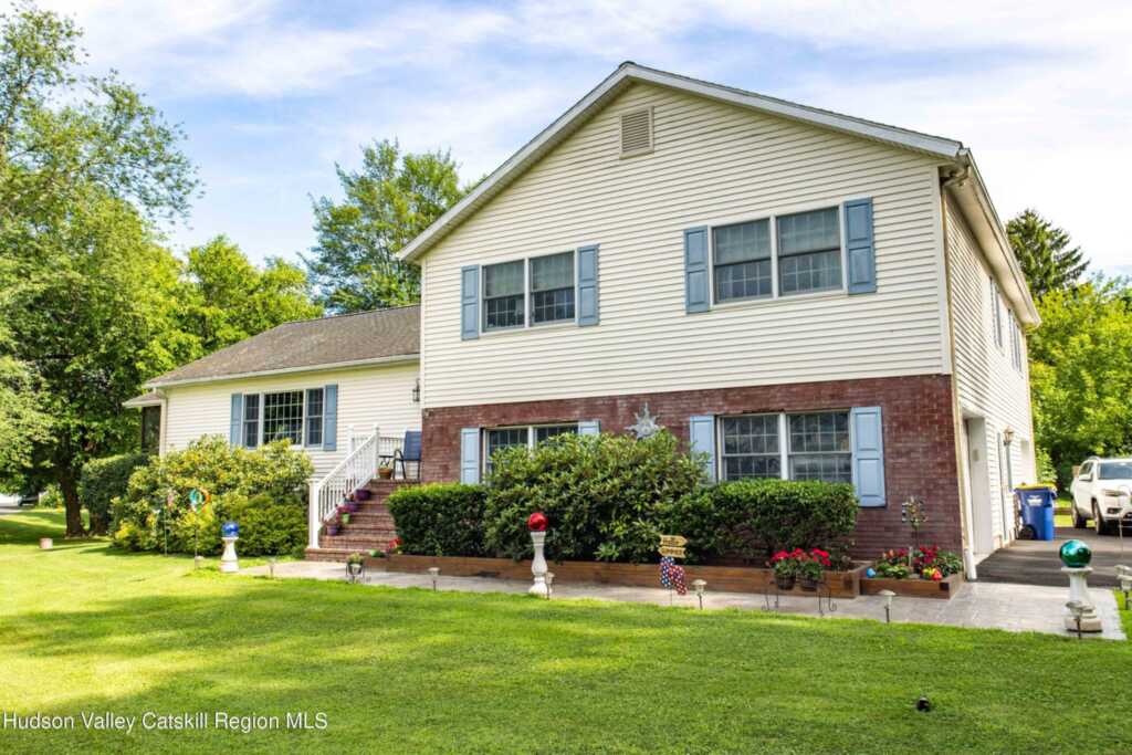 38 Mill Ln Extension, Saugerties, NY 12477