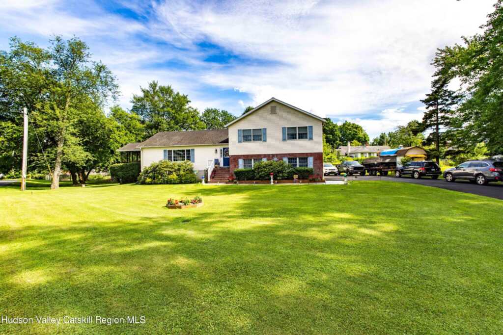 38 Mill Ln Extension, Saugerties, NY 12477 - Photo 2 of 50