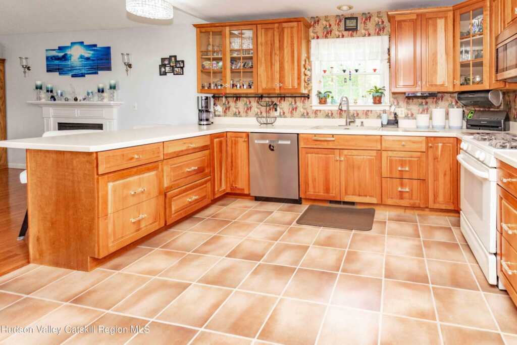38 Mill Ln Extension, Saugerties, NY 12477 - Photo 21 of 50