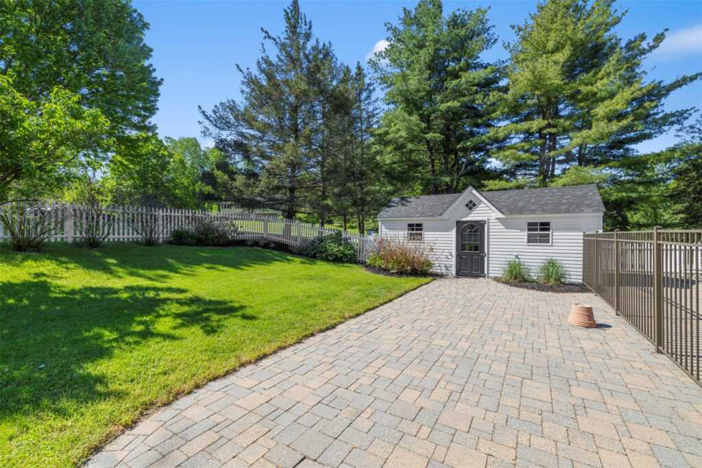 18 Meadow Road, New Paltz, NY 12561 - Photo 37 of 44