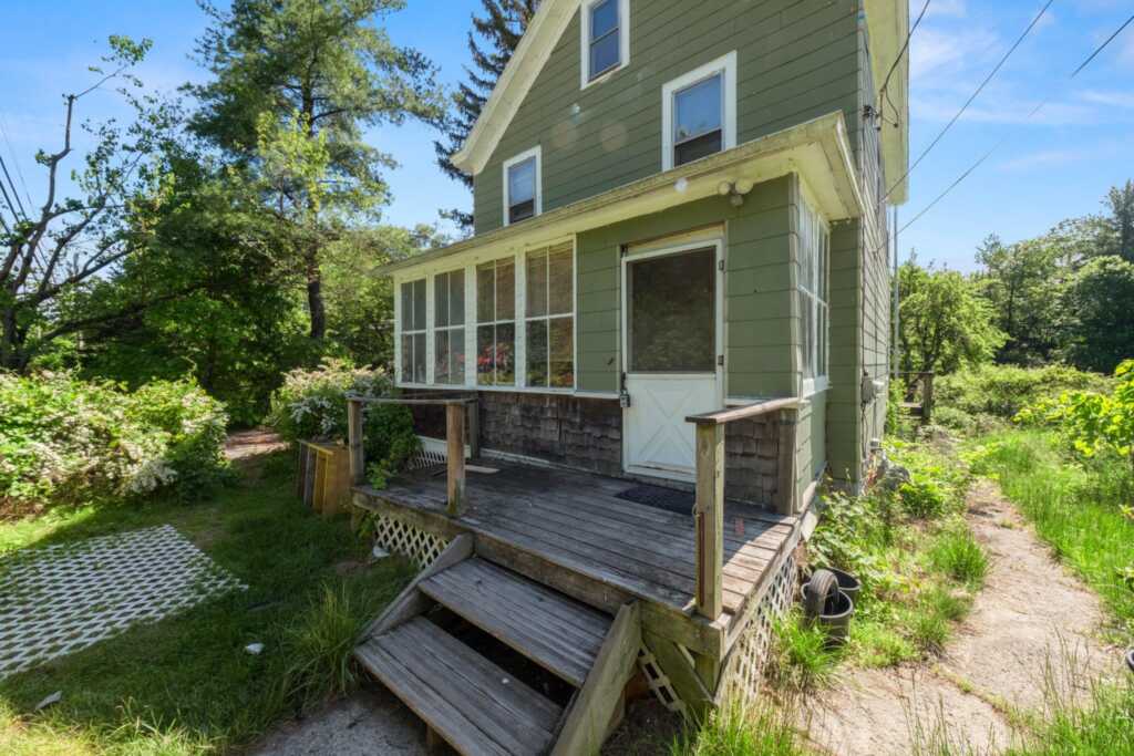 917 Flatbush Road, Kingston, NY 12401 - Photo 2 of 26