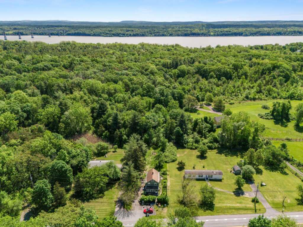917 Flatbush Road, Kingston, NY 12401 - Photo 4 of 26