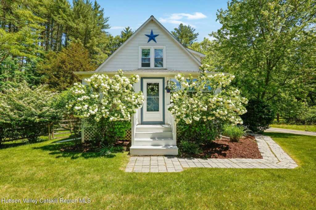 680 Zena, Woodstock, NY 12498