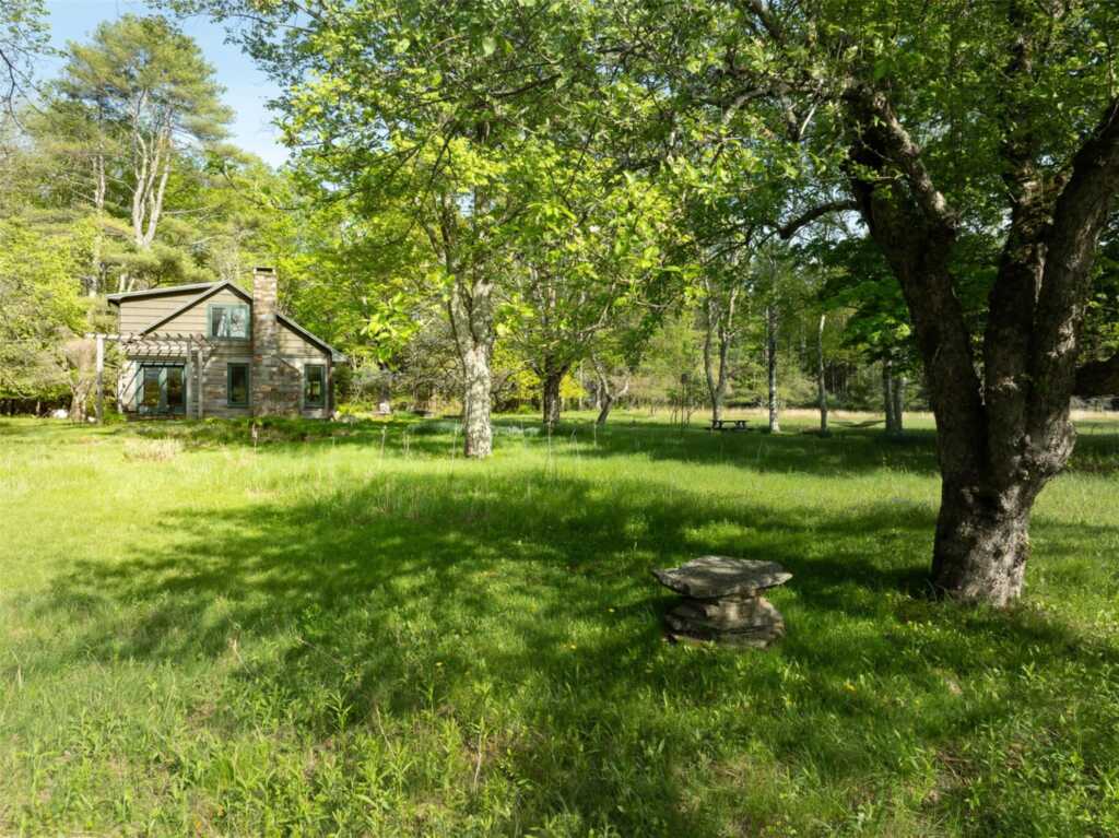 11 Louie Way, Woodstock, NY 12498 - Photo 31 of 39