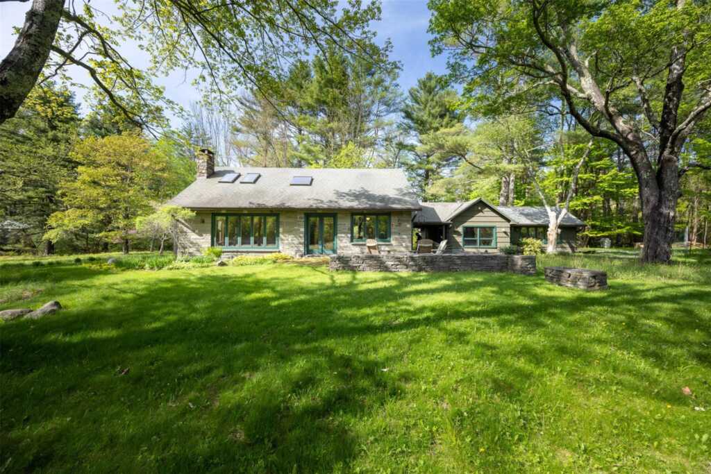 11 Louie Way, Woodstock, NY 12498 - Photo 34 of 39