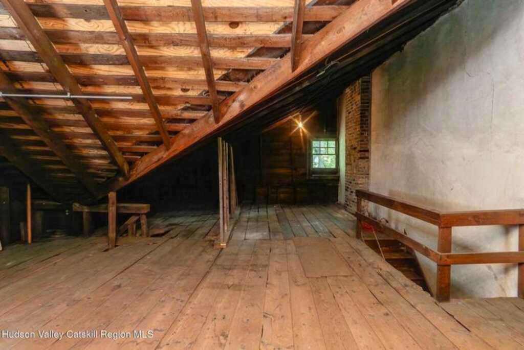 138-140 Saint James Street, Kingston, NY 12401 - Photo 26 of 28