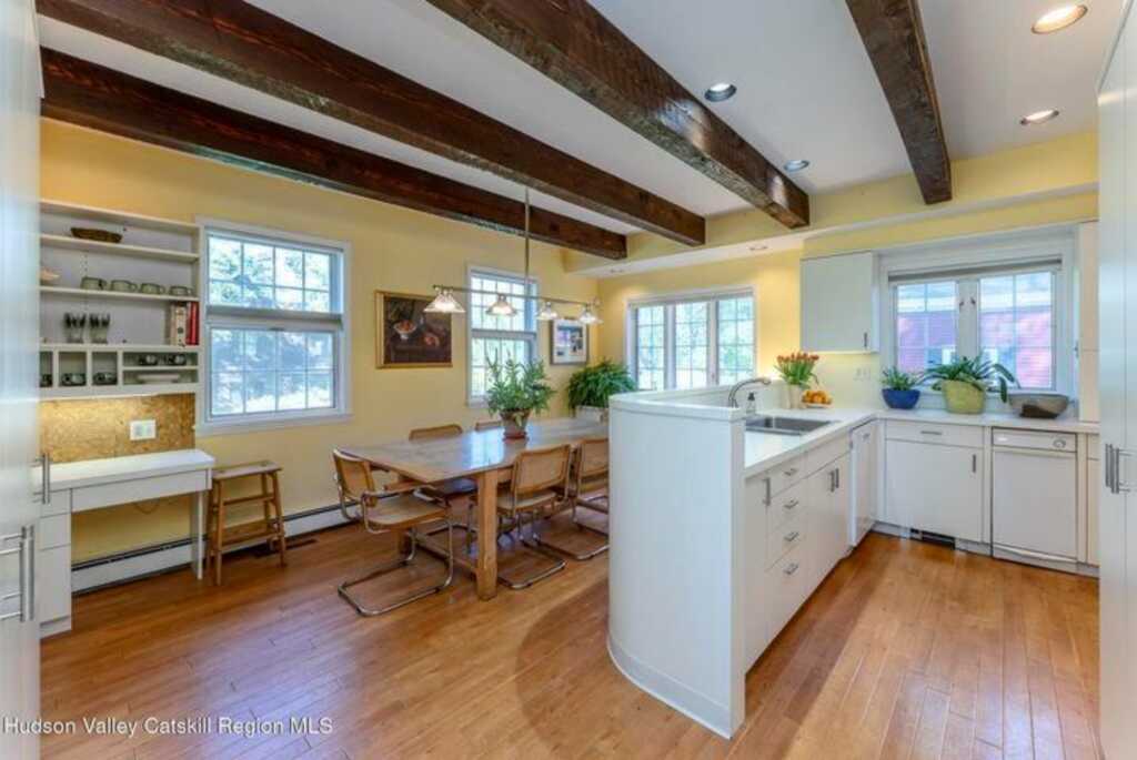 276 Pearl Street, Kingston, NY 12401 - Photo 16 of 47