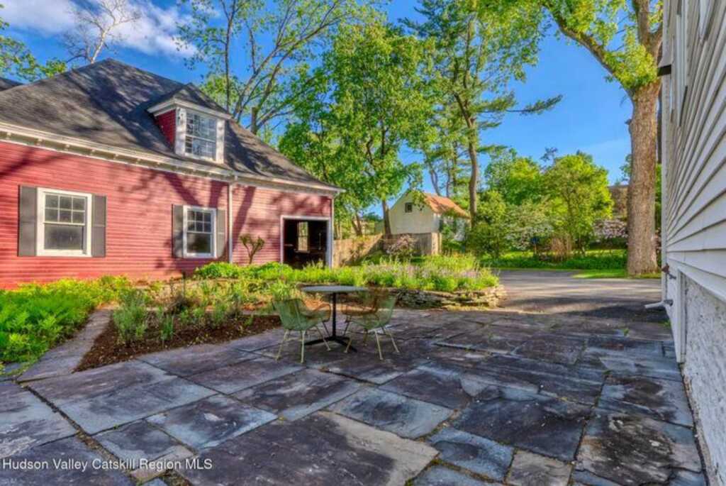 276 Pearl Street, Kingston, NY 12401 - Photo 8 of 47