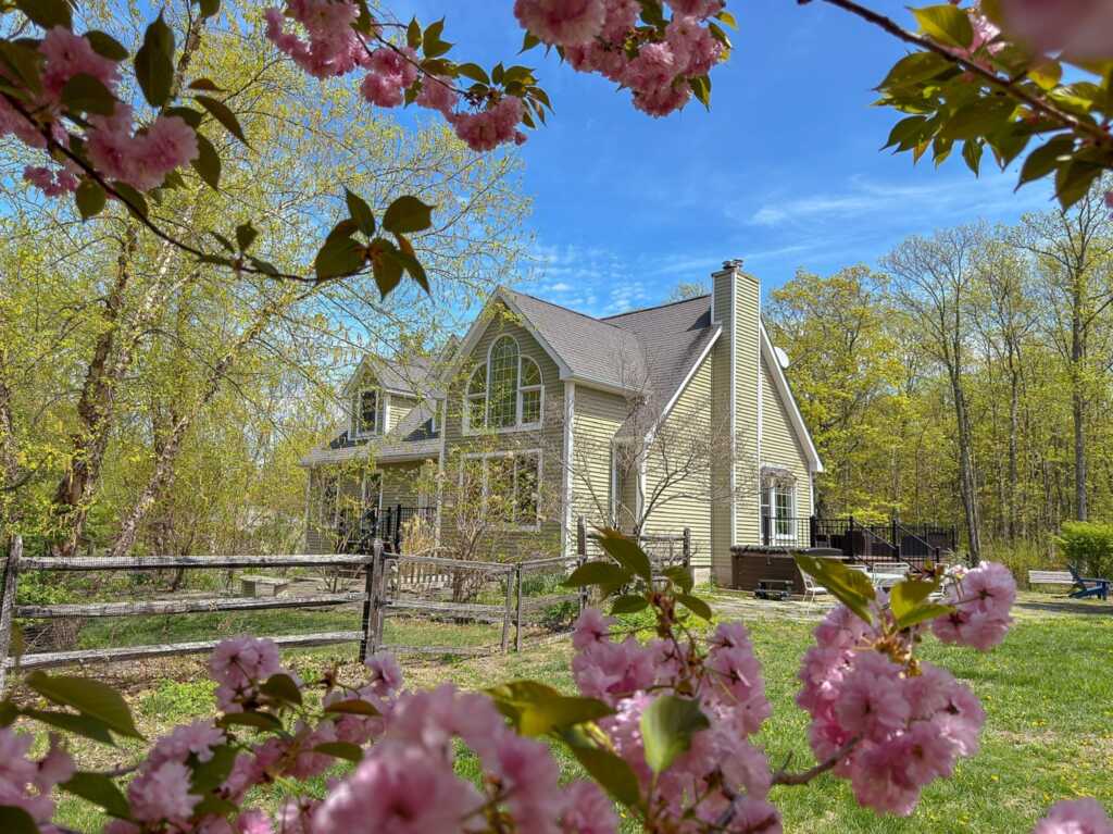 1401 State Route 28A, Hurley, NY 12491