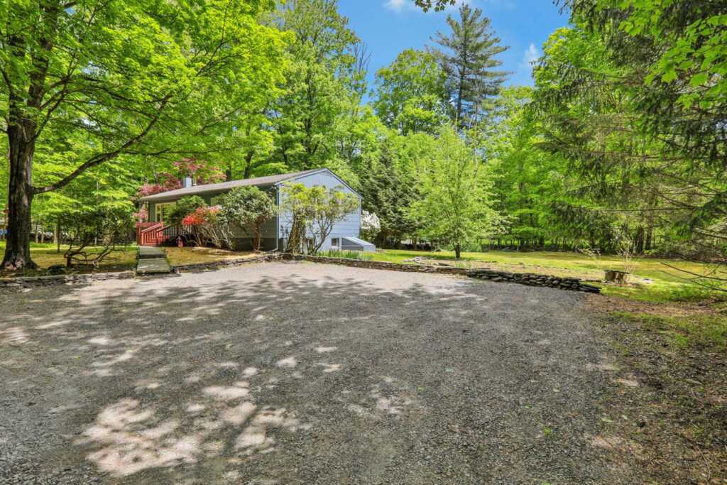 512 Watson Woods Road, Woodstock, NY 12498 - Photo 2 of 22