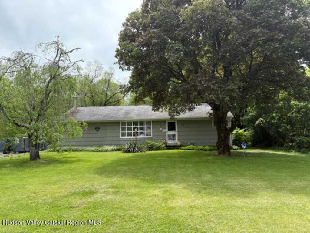 36 Blue Mountain Manor, Saugerties, NY 12477