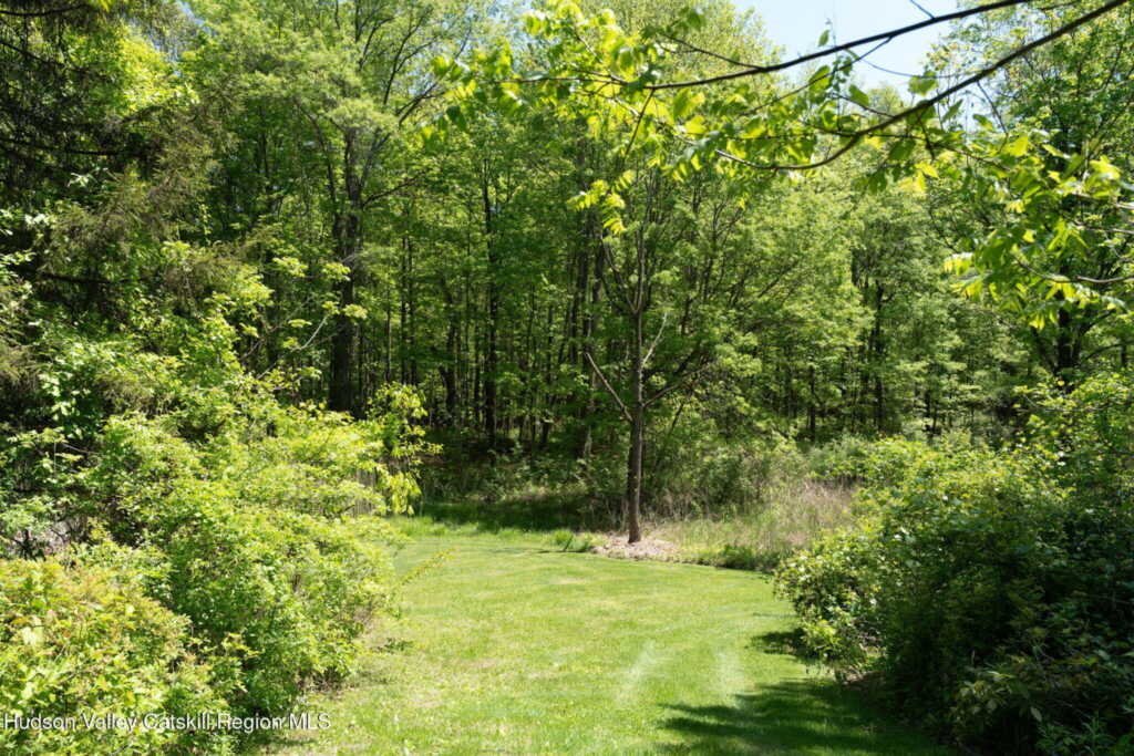 60 Middle Road, Rhinebeck, NY 12572 - Photo 31 of 36