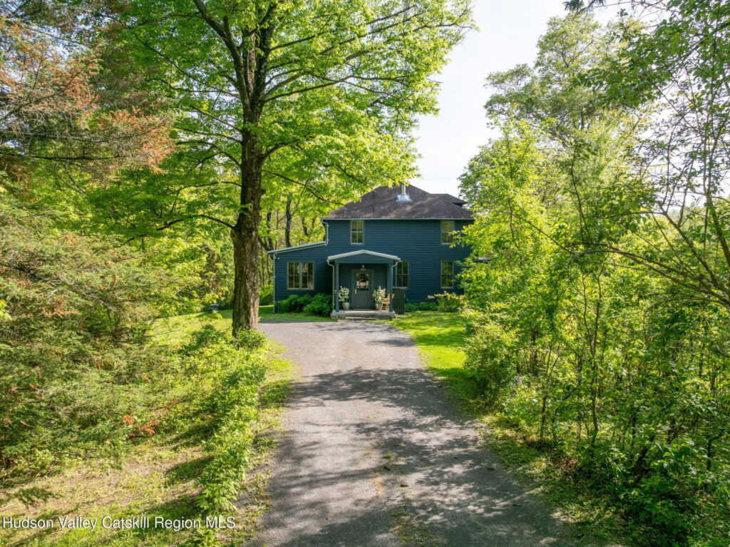 60 Middle Road, Rhinebeck, NY 12572 - Photo 35 of 36