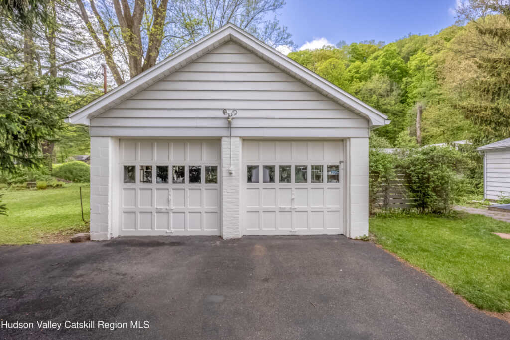 158 Esopus Creek Road, Saugerties, NY 12477 - Photo 22 of 34