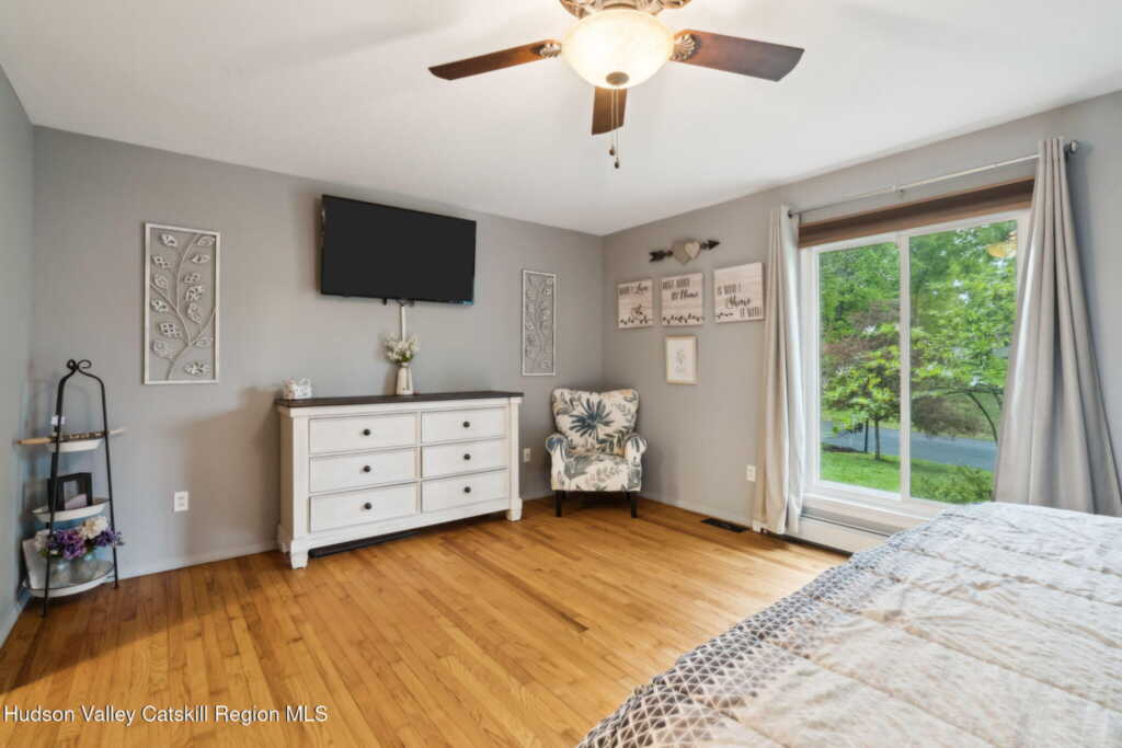 162 Forest Hill Drive, Kingston, NY 12401 - Photo 17 of 48