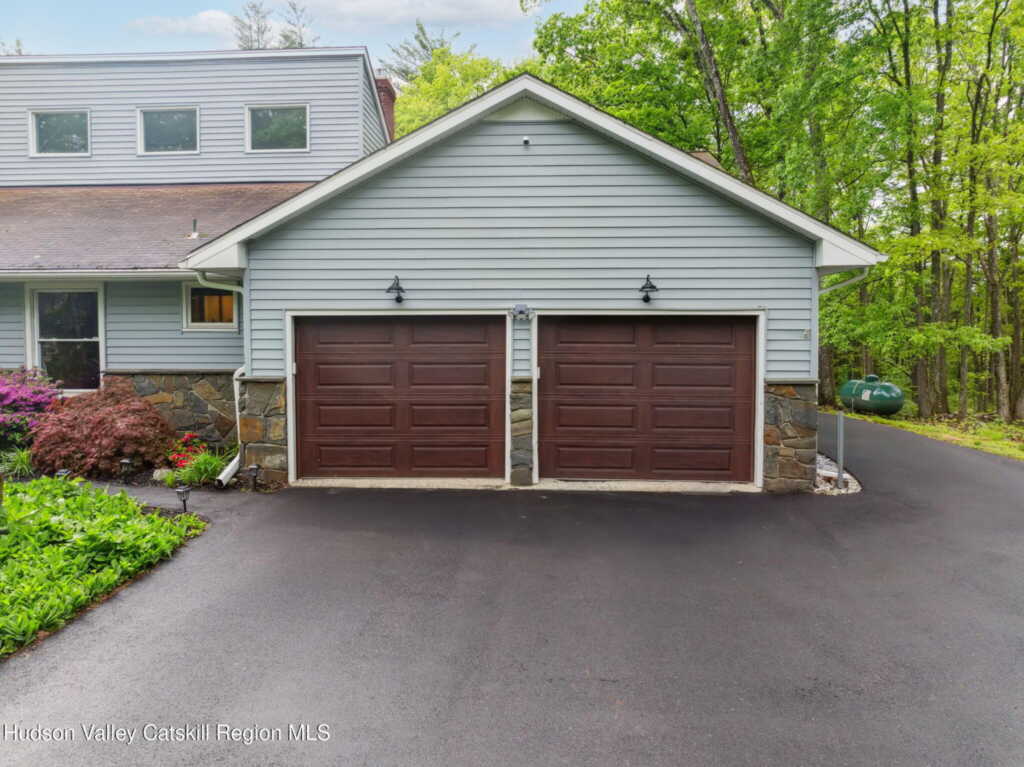 162 Forest Hill Drive, Kingston, NY 12401 - Photo 33 of 48