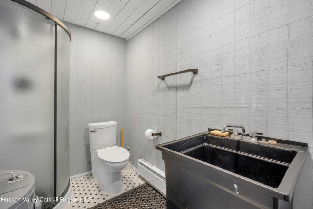 881 Albany Post Unit 35a Road, New Paltz, NY 12561 - Photo 18 of 23