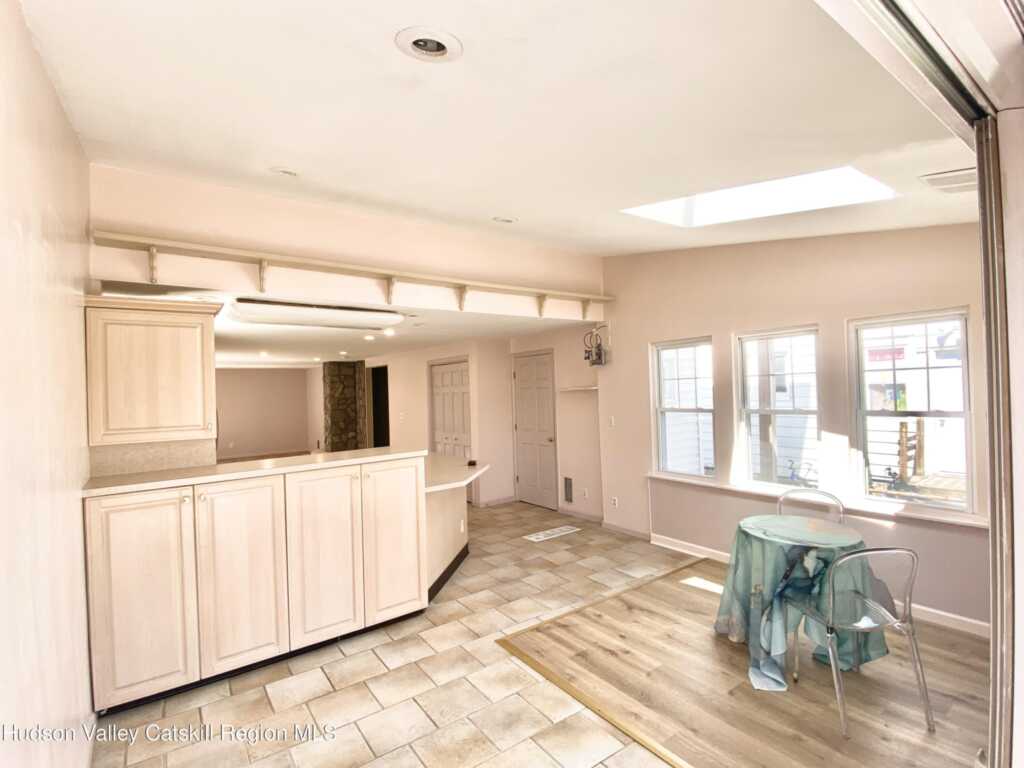 88 Grand Street, Kingston, NY 12401 - Photo 10 of 44
