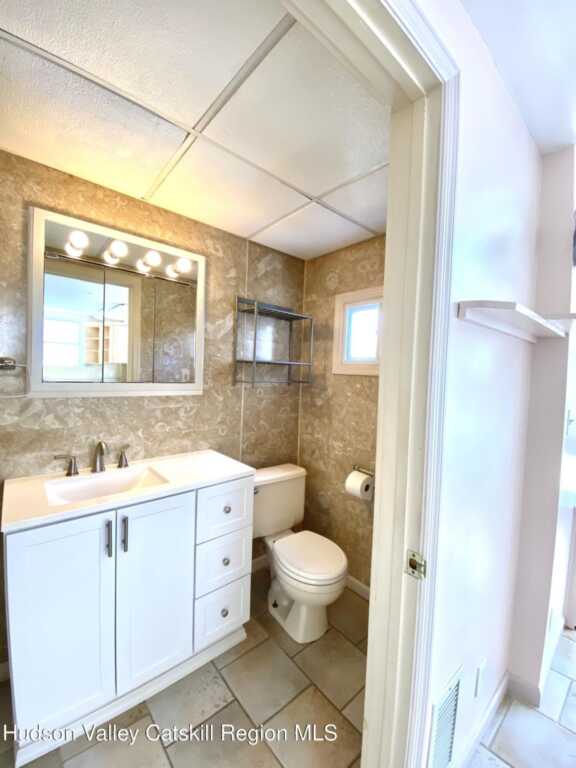 88 Grand Street, Kingston, NY 12401 - Photo 14 of 44